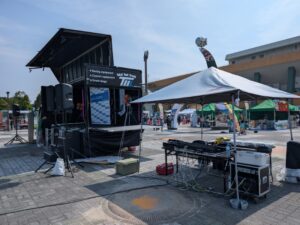 音響工事ウィング車の舞台と音響設備