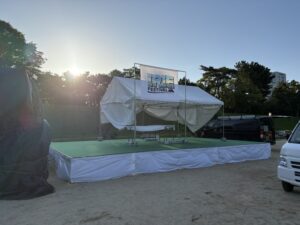 IRIE FESTIVAL 2026 設営完了後のステージ(開演前)